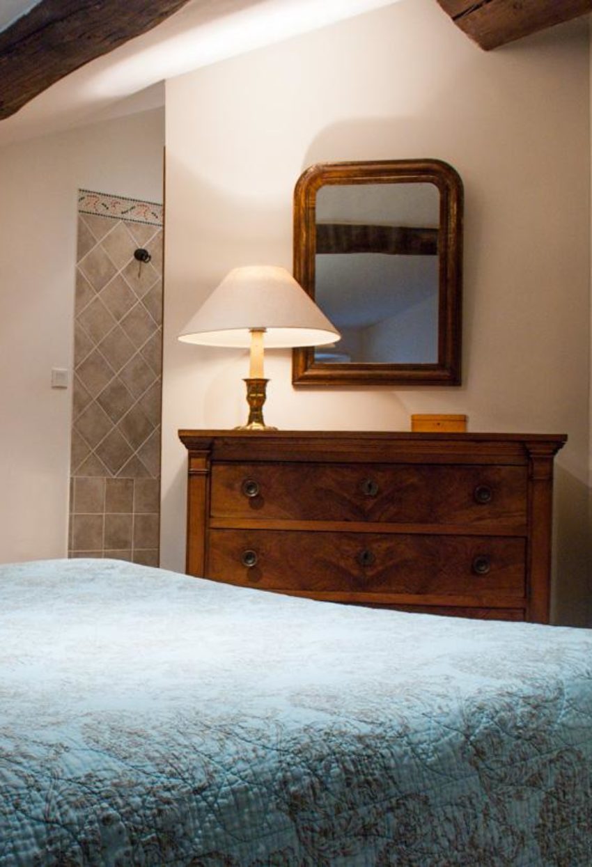 JULIENNE 's room